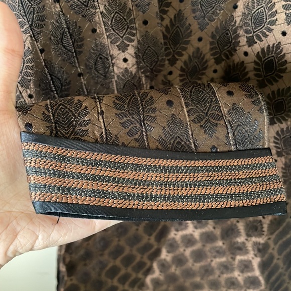 Damask embroidery design brown kurta for men - Picture 5 of 5